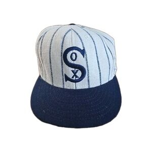 Vintage ANNCO since 1918 Chicago White Sox Fitted (Size 7 1/4) Striped